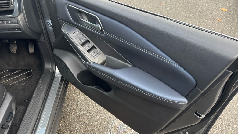 Nissan Qashqai 1.3 DiG-T MH Tekna 5dr Petrol Hatchback